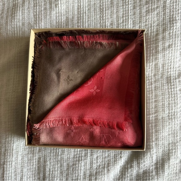✨ Rare ✨ Louis Vuitton Ombré Shawl - Picture 3 of 8